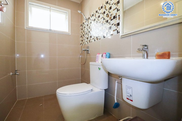 *****บ้านเดี่ยวมือสองนนทุบรี ม.ศุภาลัย พาร์ควิลล์ ปิ่นเกล้า-กาญจนาภิเษก ฟังก์ชัน 3 ห้องนอน 3 ห้องน้ำ 2 ที่จอดรถ บนเนื้อที่กว้างขวางถึง 65 ตร.ว. บ้านพร้อมอยู่ แถมฟรี! เฟอร์นิเจอร์ ฯลฯ ทำเลเยี่ยม ใกล้รถไฟฟ้าสายสีม่วง "สถานีตลาดบางใหญ่" และทางด่วน